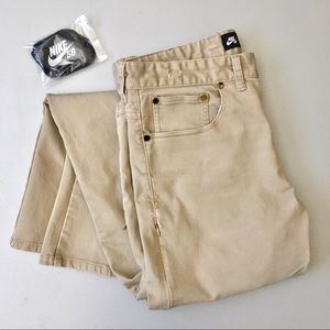 NIKE SB FTM 5-Pocket Pants Khaki Color